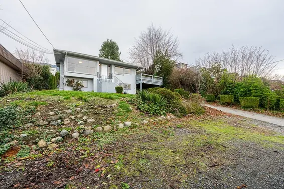 2383 Mathers Avenue, West Vancouver For Sale - image 4