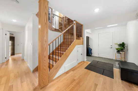 667 Fairway Drive, North Vancouver