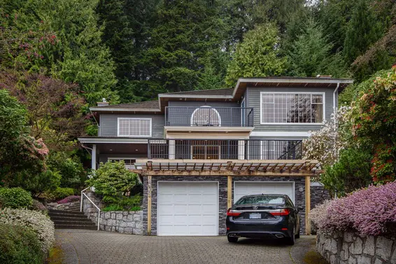 3973 Braemar Place, North Vancouver