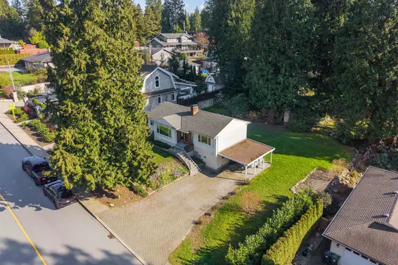 551 East Osborne Road, North Vancouver
