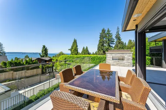 2678 Mathers Avenue, West Vancouver