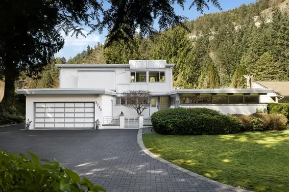 5735 Bluebell Drive, West Vancouver