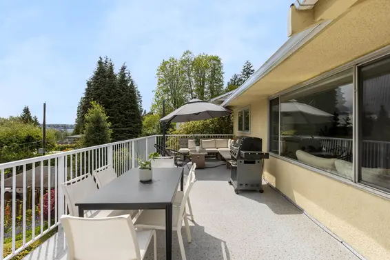 1231 Cloverley Street, North Vancouver For Sale - image 30