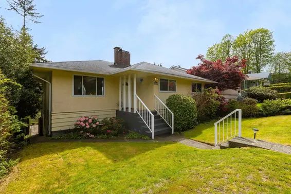 1231 Cloverley Street, North Vancouver For Sale - image 39