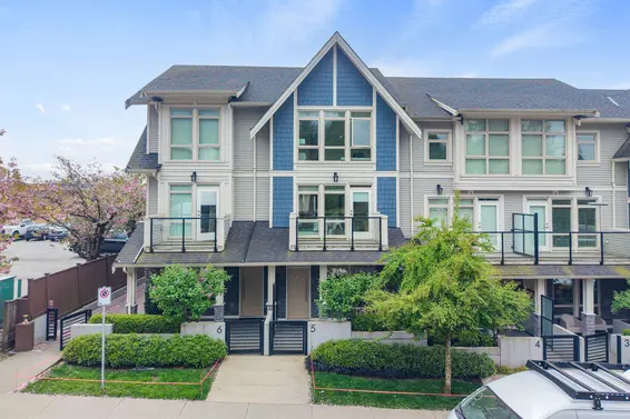 5 115 West Queens Road, North Vancouver