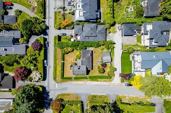 1709 Ottawa Avenue, West Vancouver For Sale - image 31