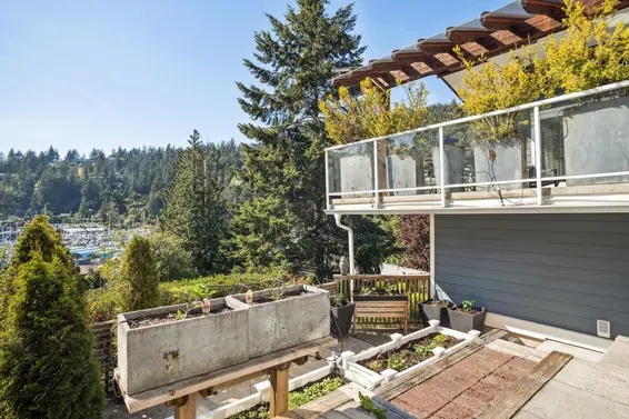5755 Telegraph Trail, West Vancouver For Sale - image 19