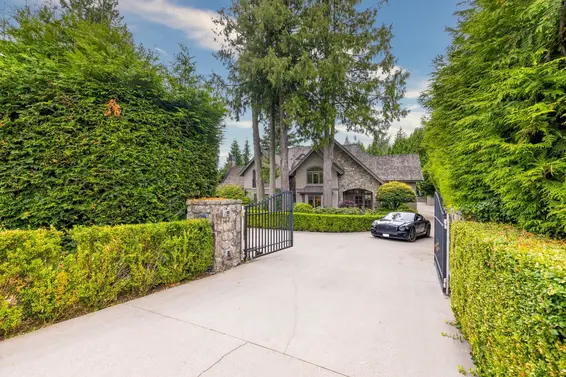 920 Pyrford Road, West Vancouver