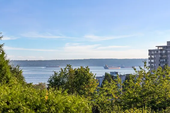 1224 Fulton Avenue, West Vancouver