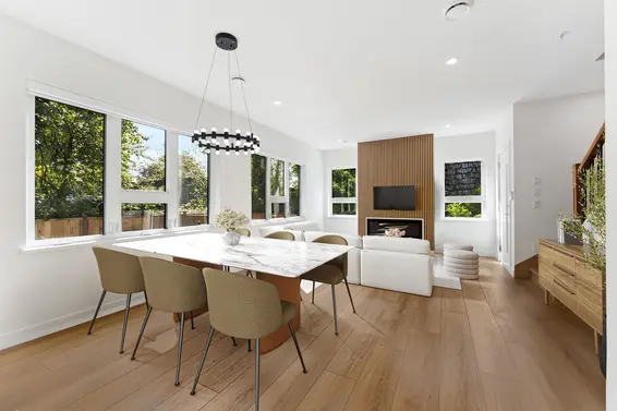 842 St. Denis Avenue, North Vancouver