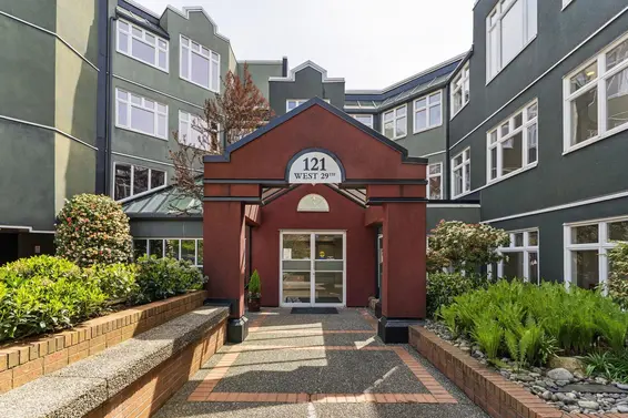 419 121 West 29th Street, North Vancouver
