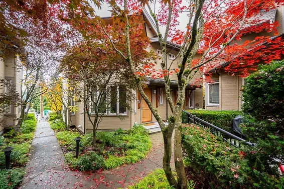 261 West 5Th Street, North Vancouver For Sale - image 2