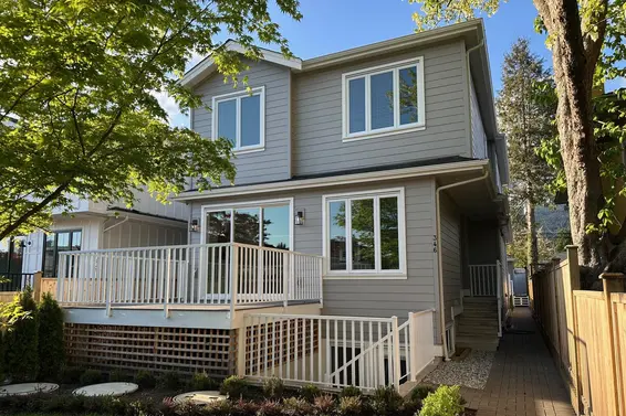 344 East 17th Street, North Vancouver