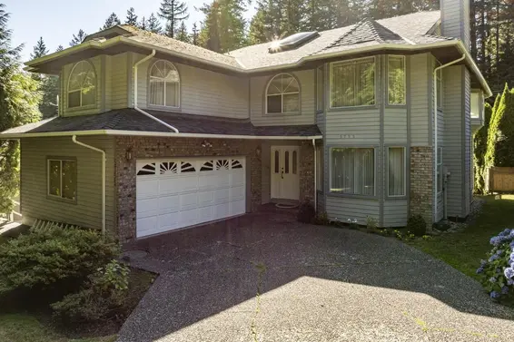 5755 Nancy Greene Way, North Vancouver