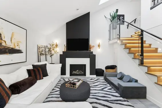 5 1550 Larkhall Crescent, North Vancouver