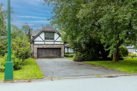 3893 Brockton Crescent, North Vancouver For Sale - image 5