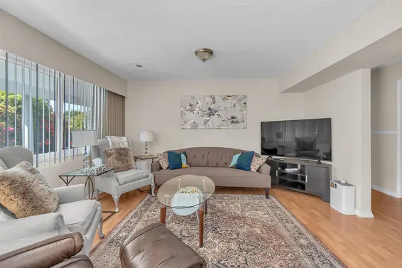 693 Plymouth Drive, North Vancouver