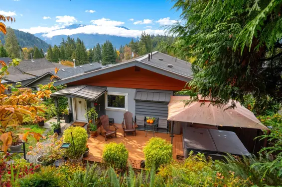1912 Cliffwood Road, North Vancouver