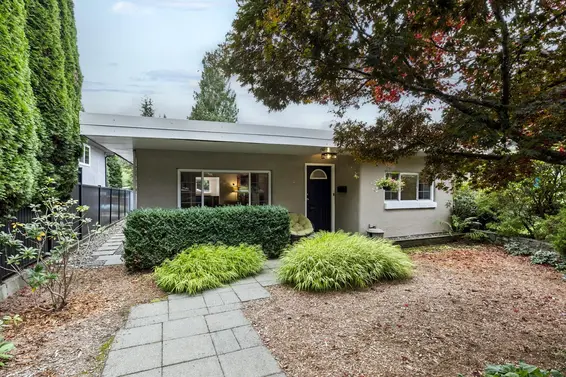 331 East 24th Street, North Vancouver