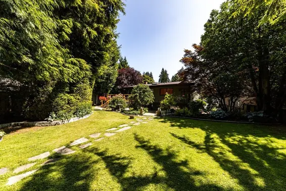 2413 Weymouth Place, North Vancouver For Sale - image 32