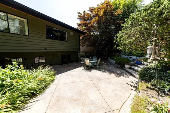 2413 Weymouth Place, North Vancouver For Sale - image 36