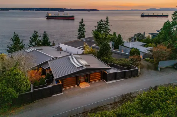 3673 Sunset Lane, West Vancouver