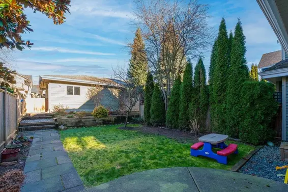 328 East 10Th Street, North Vancouver For Sale - image 31