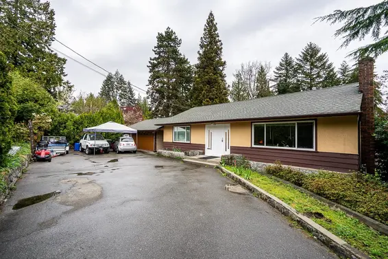 1440 Mountain Highway, North Vancouver