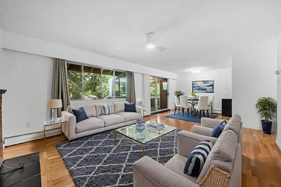 704 555 West 28th Street, North Vancouver