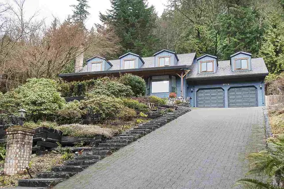 5783 Westport Road, West Vancouver