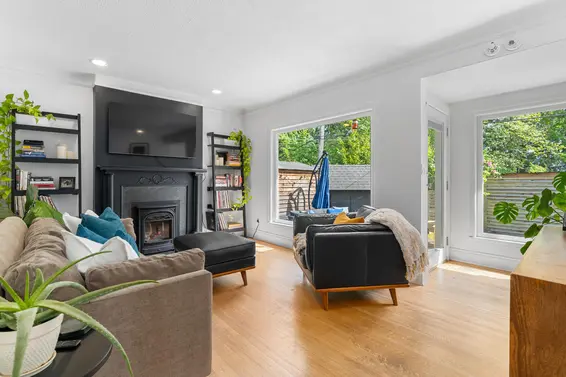 1001 West 19Th Street, North Vancouver For Sale - image 3