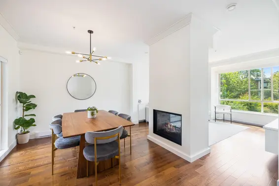 10 897 Premier Street, North Vancouver
