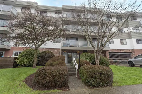 201 308 West 2nd Street, North Vancouver