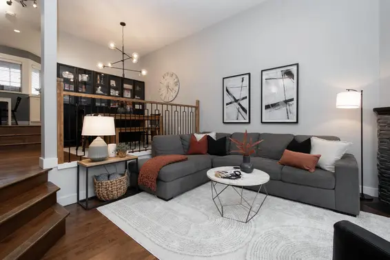 118 216 East 6th Street, North Vancouver