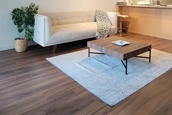 419 135 East 17th Street, North Vancouver