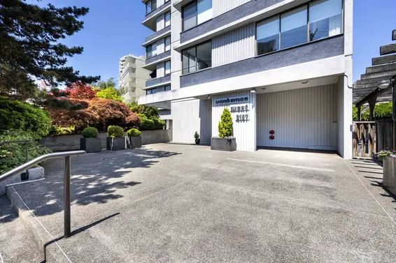 203 2167 Bellevue Avenue, West Vancouver For Sale - image 2