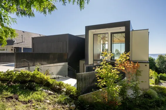 2484 Ottawa Avenue, West Vancouver