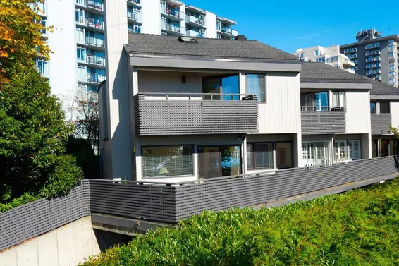 1896 Bellevue Avenue, West Vancouver