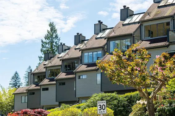 4 2151 Banbury Road, North Vancouver