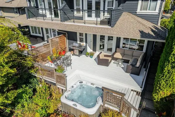 331 West 14th Street, North Vancouver