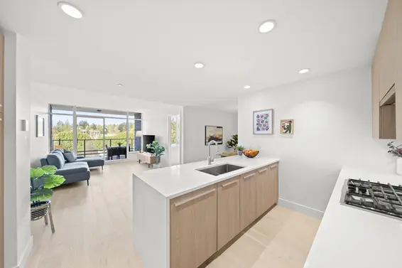 404 1210 East 27th Street, North Vancouver