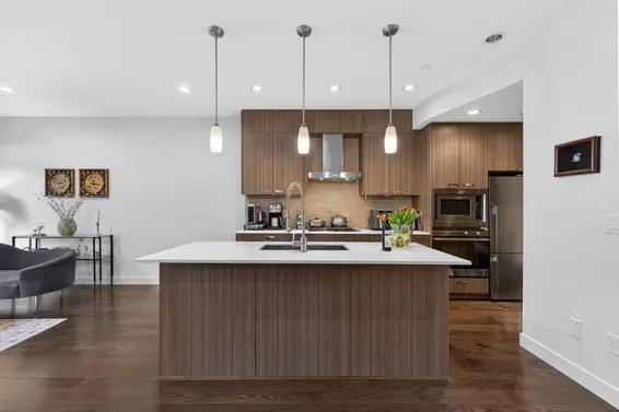 621 14th Street, West Vancouver
