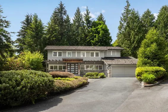 534 Evergreen Place, North Vancouver For Sale - image 3