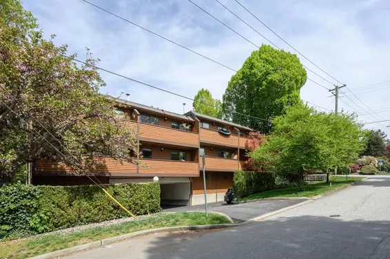 3201 Lonsdale Avenue, North Vancouver
