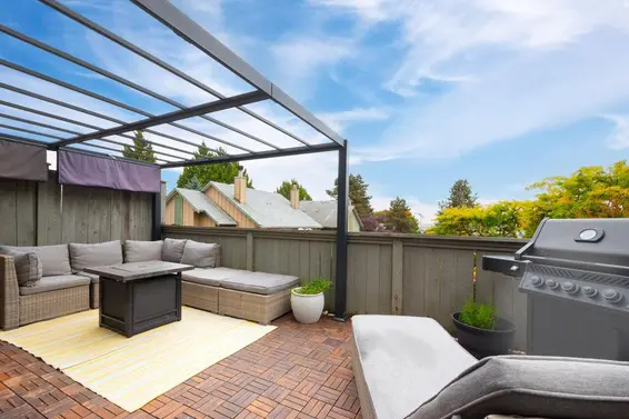 31 900 West 17th Street, North Vancouver