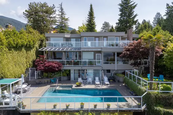4729 Woodburn Road, West Vancouver