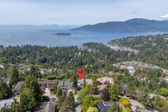 4729 Woodburn Road, West Vancouver For Sale - image 35