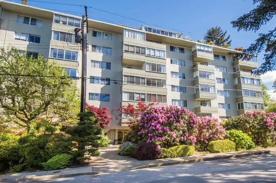 603 1425 Esquimalt Avenue, West Vancouver