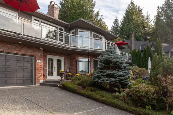 5238 Timberfeild Place, West Vancouver For Sale - image 3