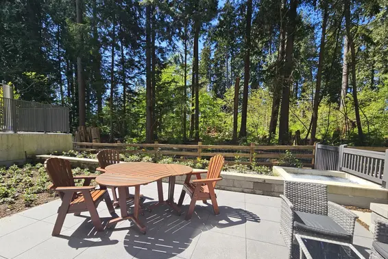 109 2325 Emery Court, North Vancouver